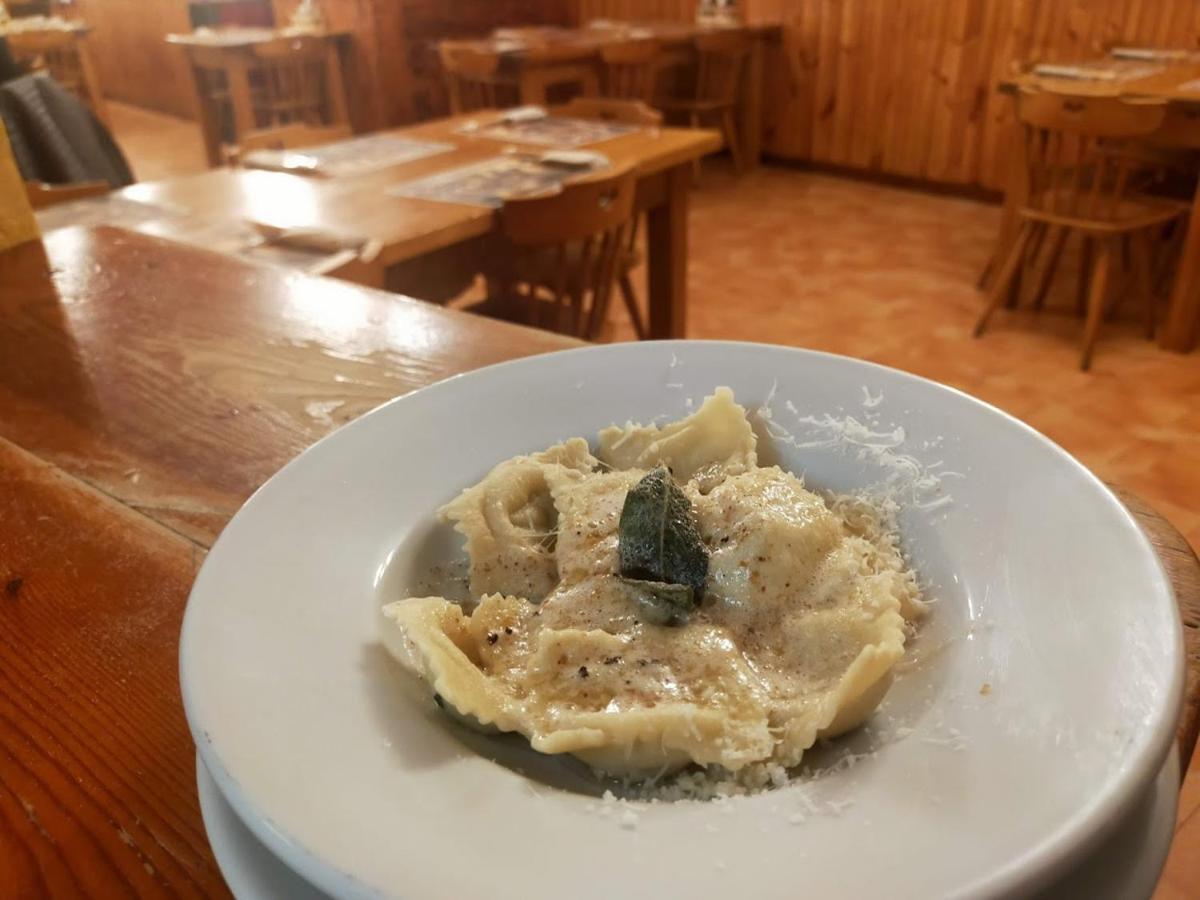 Locanda Da Tullio Capovalle Bagian luar foto